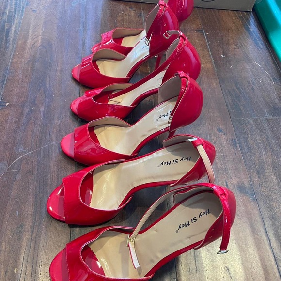 Red heels - Picture 3 of 4